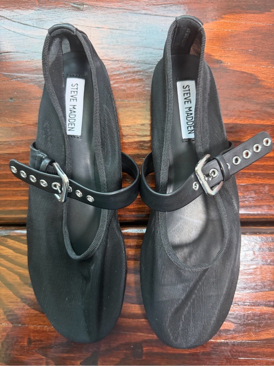 Steve Madden Shoes - NWOT Steve Madden Black Mesh Mary Jane Flats with Buckle Strap Size 8.5